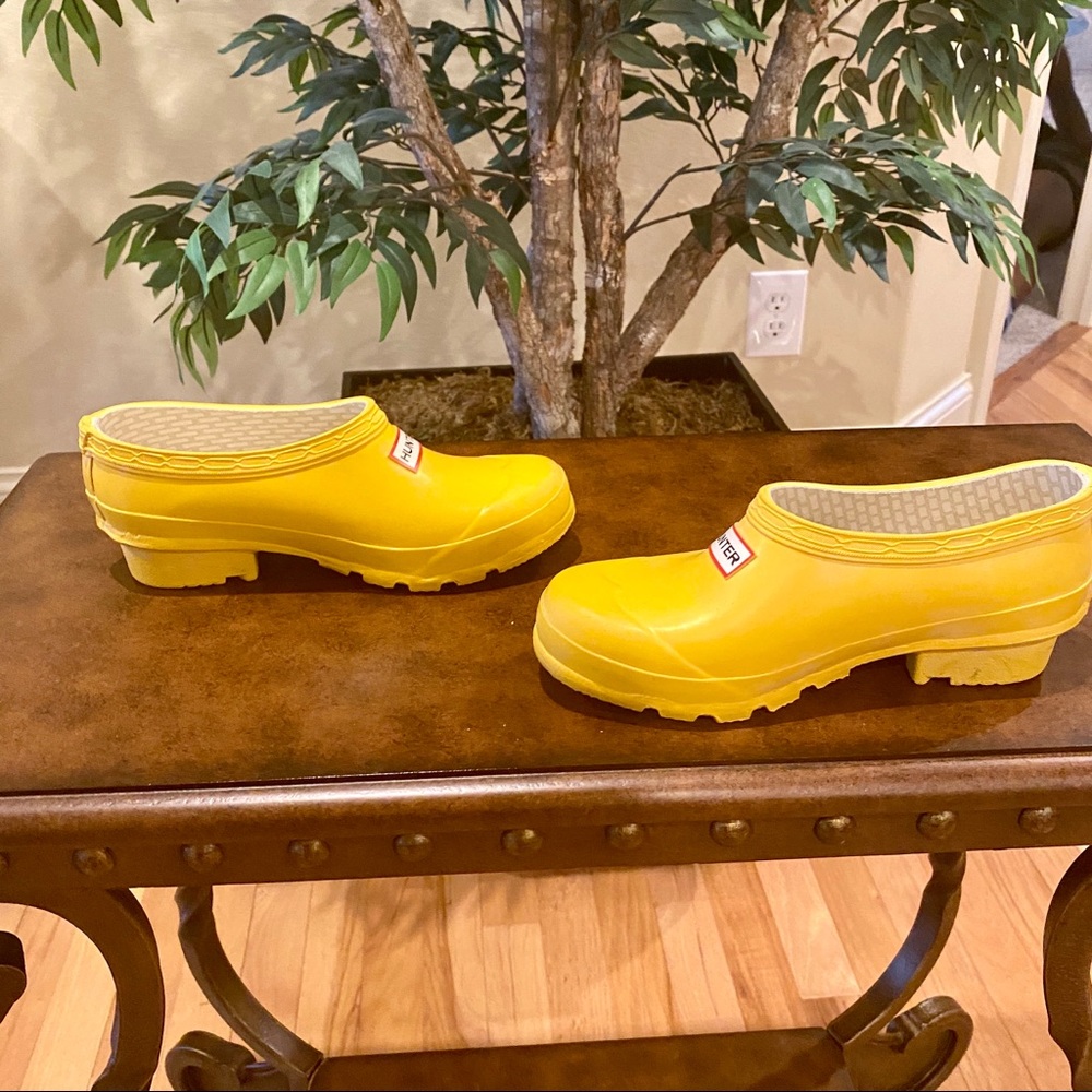 HUNTER SHOES
